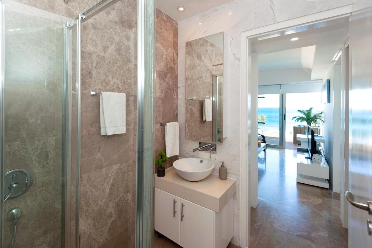 Apartment Marina - Beachfront Protaras Exteriör bild